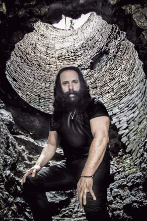 Gitarrist John Petrucci hat einen großen Teil der neuen Songs verfasst. © Getty Images 