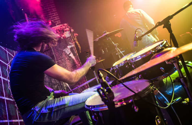 Die Abnahme der Drums stellt besondere Anforderungen an das digitale Mischpult.© Shutterstock 