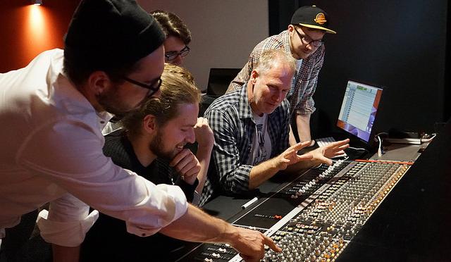 Die Abbey Road Studios laden in Frankfurt und Berlin zum Tag der offenen Tür.